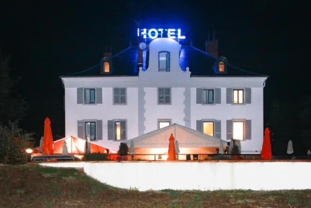Hotel Restaurant Le Repere Vizille Exterior foto